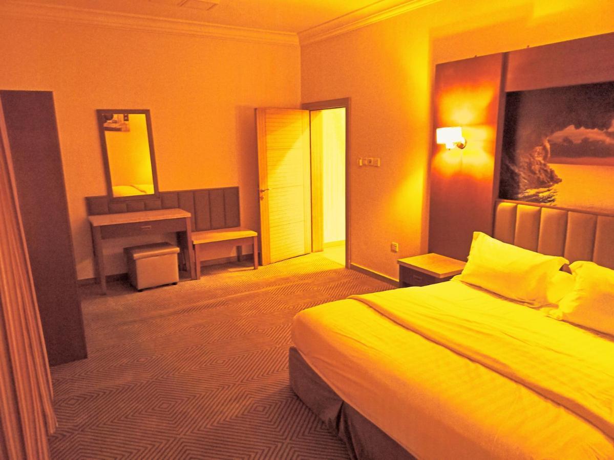 Taraf Yanbu 2 Aparthotel Kültér fotó